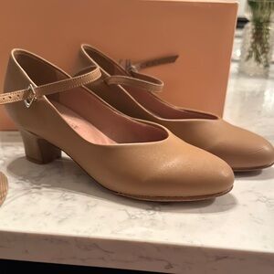 Bloch Character shoes- size 7.5